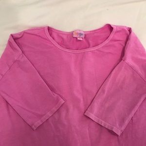 🦄☀️LulaRoe 💜🌈 IRMA top